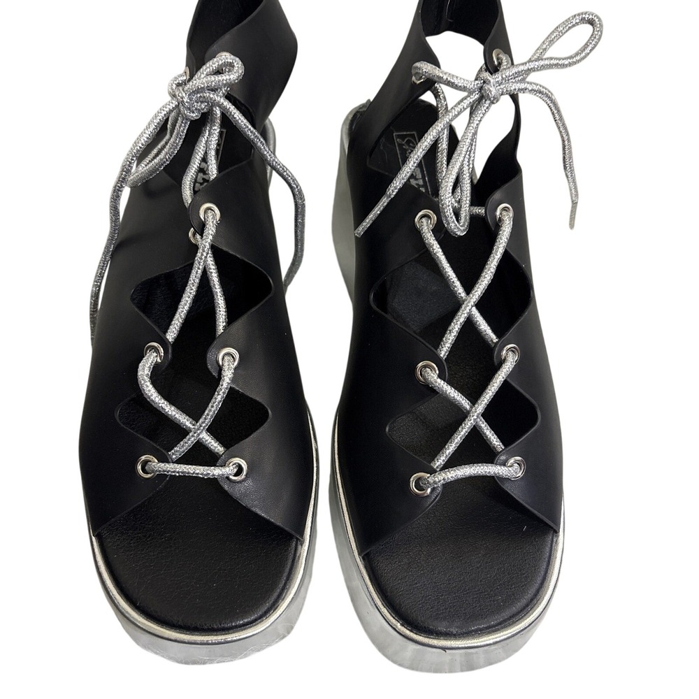 Shoe Fly‎ The Mettalicks Slick Black Silver Chrome Lace Up Platform Sandals 10